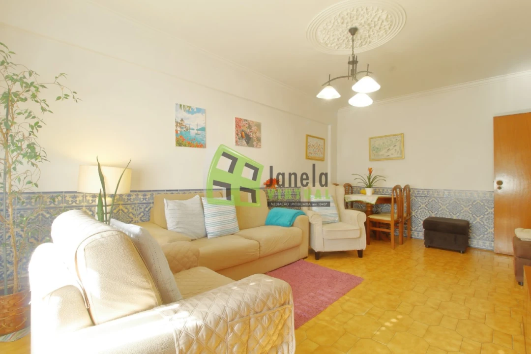 Apartamento T3 para Venda em Laranjeiro e Feijó Foto 12