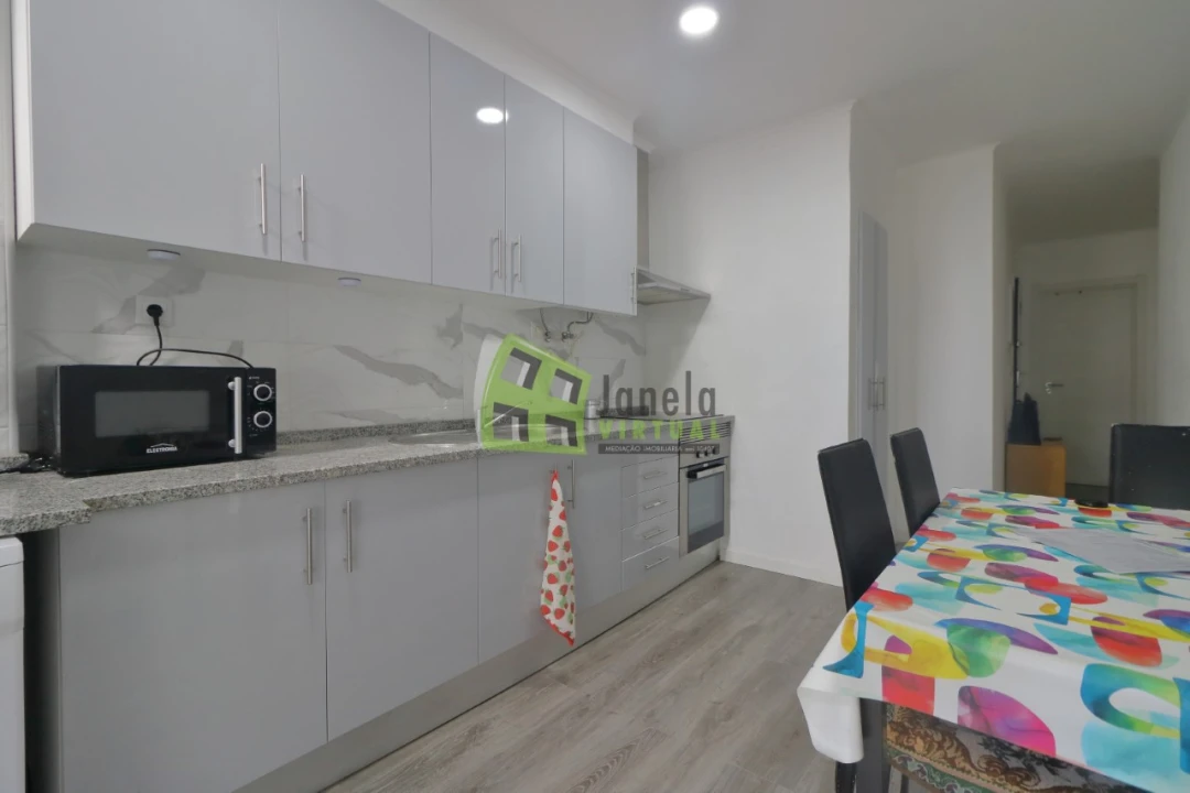Apartamento T2 para Venda em Baixa da Banheira e Vale da Amoreira Foto 3