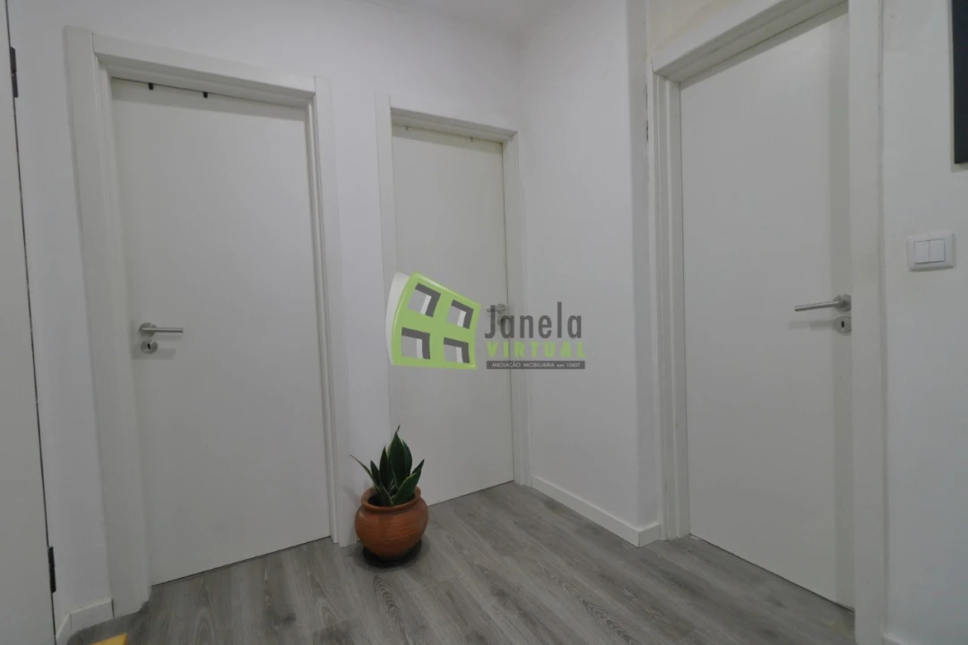 Apartamento T2 para Venda em Baixa da Banheira e Vale da Amoreira Foto 18