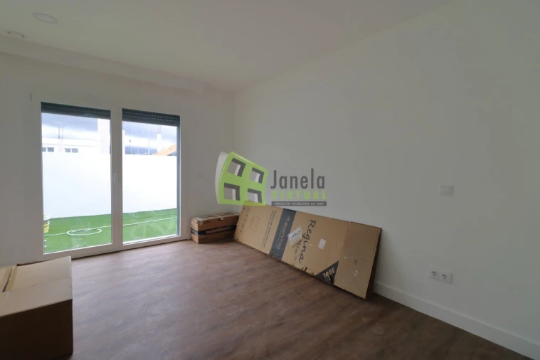 Moradia T3 para Venda em Azeitão (São Lourenço e São Simão) Foto 9