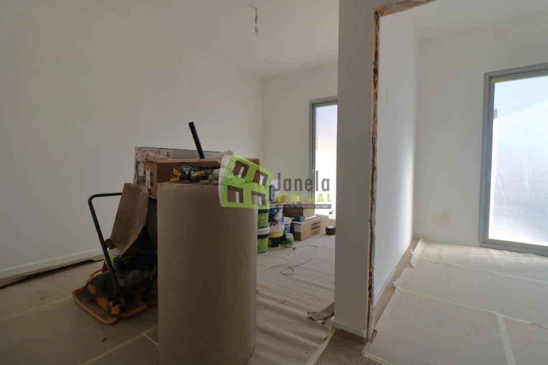 Apartamento T1 para Venda em Quinta do Conde Foto 2