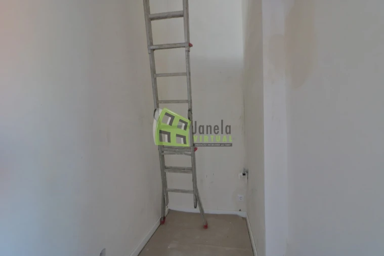 Apartamento T3 para Venda em Quinta do Conde Foto 5
