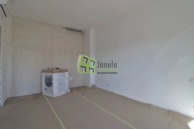 Apartamento T2 para Venda em Quinta do Conde Foto 13