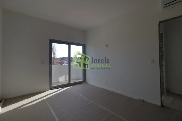Apartamento T2 para Venda em Quinta do Conde Foto 15