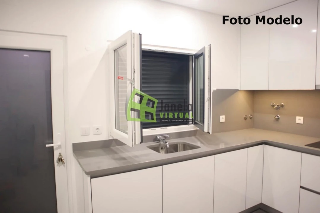 Moradia T3 para Venda em Quinta do Conde Foto 5