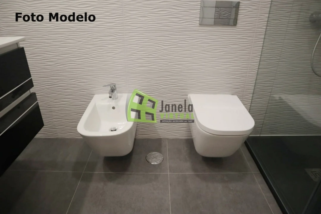 Moradia T3 para Venda em Quinta do Conde Foto 8