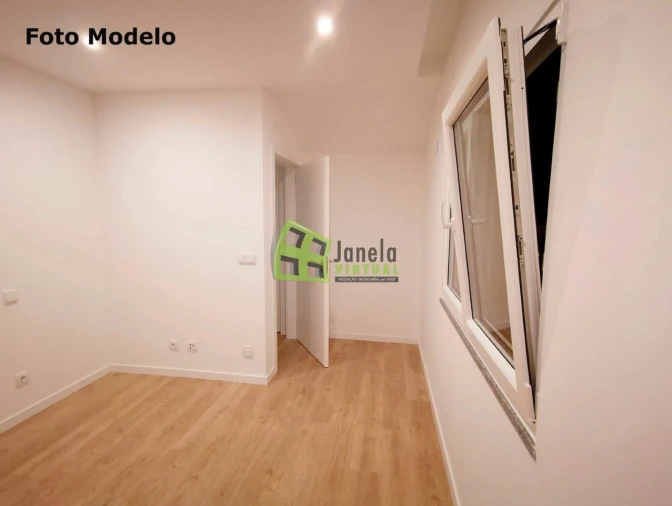 Moradia T3 para Venda em Quinta do Conde Foto 22