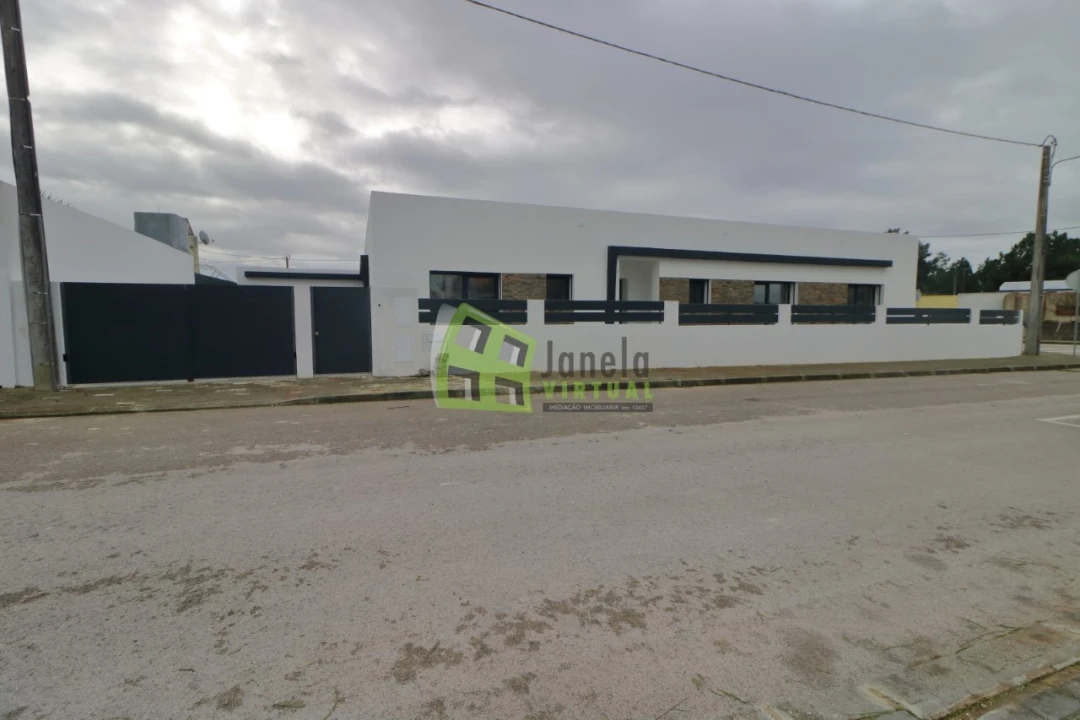 Moradia T3 para Venda em Quinta do Anjo Foto 1