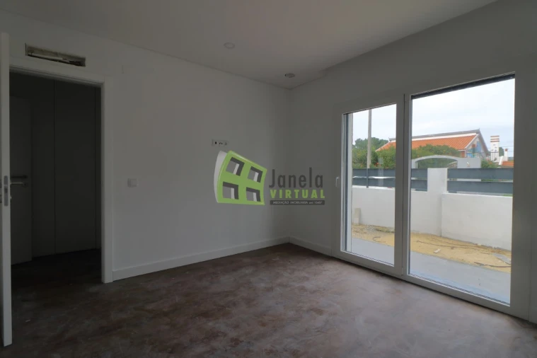 Moradia T3 para Venda em Quinta do Anjo Foto 20