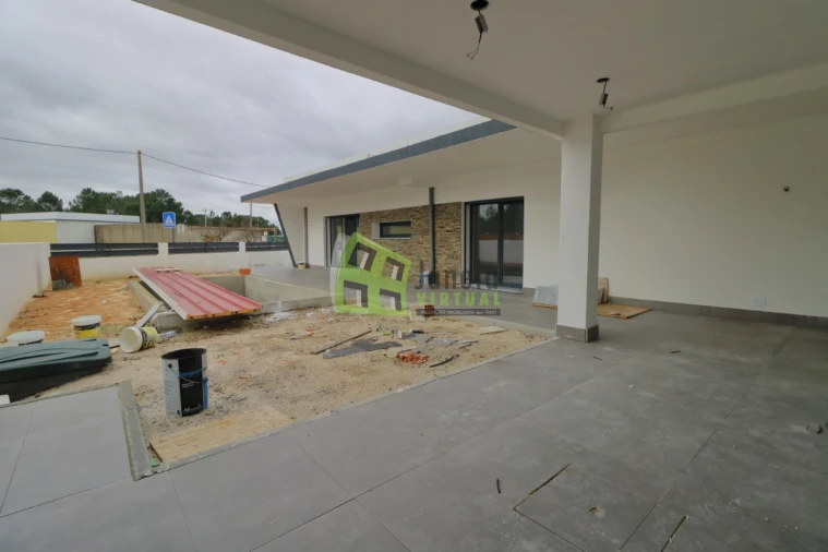 Moradia T3 para Venda em Quinta do Anjo Foto 27