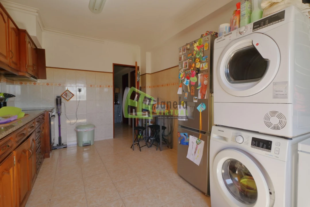 Apartamento T2 para Venda em Corroios Foto 7