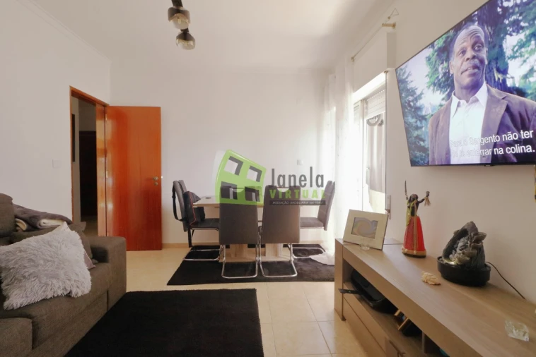 Apartamento T2 para Venda em Corroios Foto 4