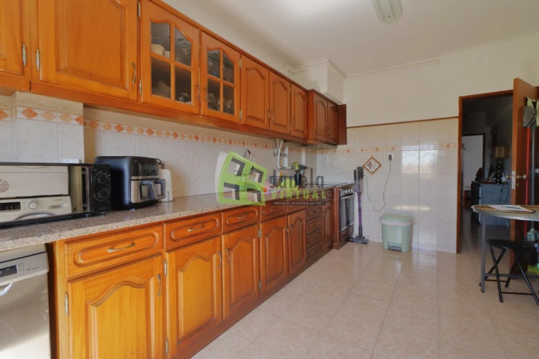 Apartamento T2 para Venda em Corroios Foto 5