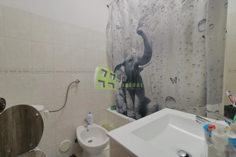 Apartamento T2 para Venda em Corroios Foto 9