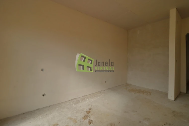 Moradia T4 para Venda em Quinta do Anjo Foto 6