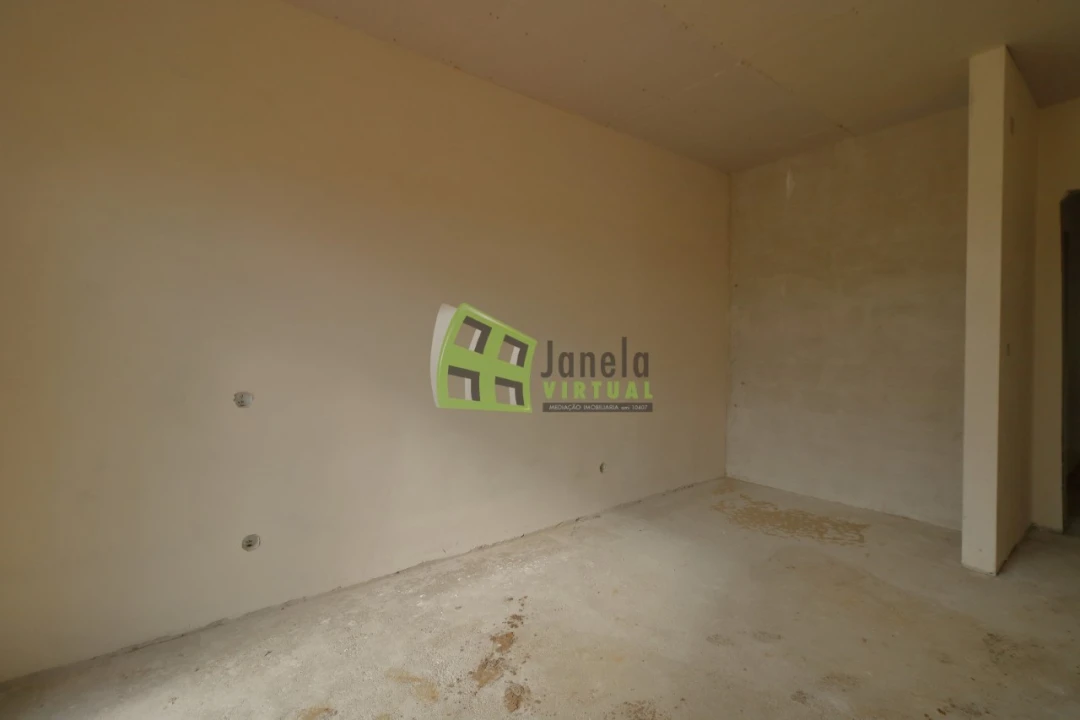 Moradia T4 para Venda em Quinta do Anjo Foto 7