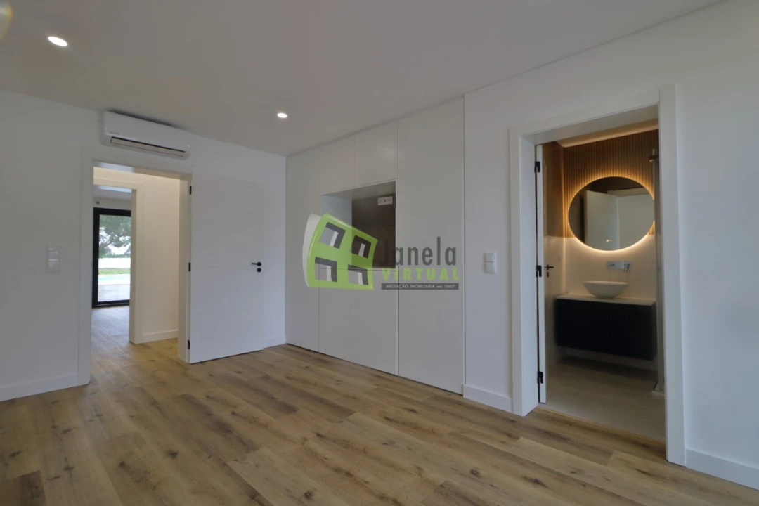 Quinta T5 para Venda em Quinta do Anjo Foto 16