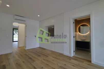 Quinta T5 para Venda em Quinta do Anjo