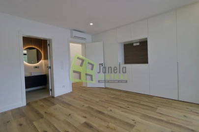 Quinta T5 para Venda em Quinta do Anjo