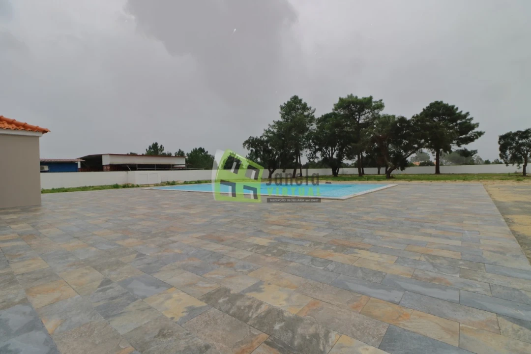 Moradia T5 para Venda em Quinta do Anjo Foto 2