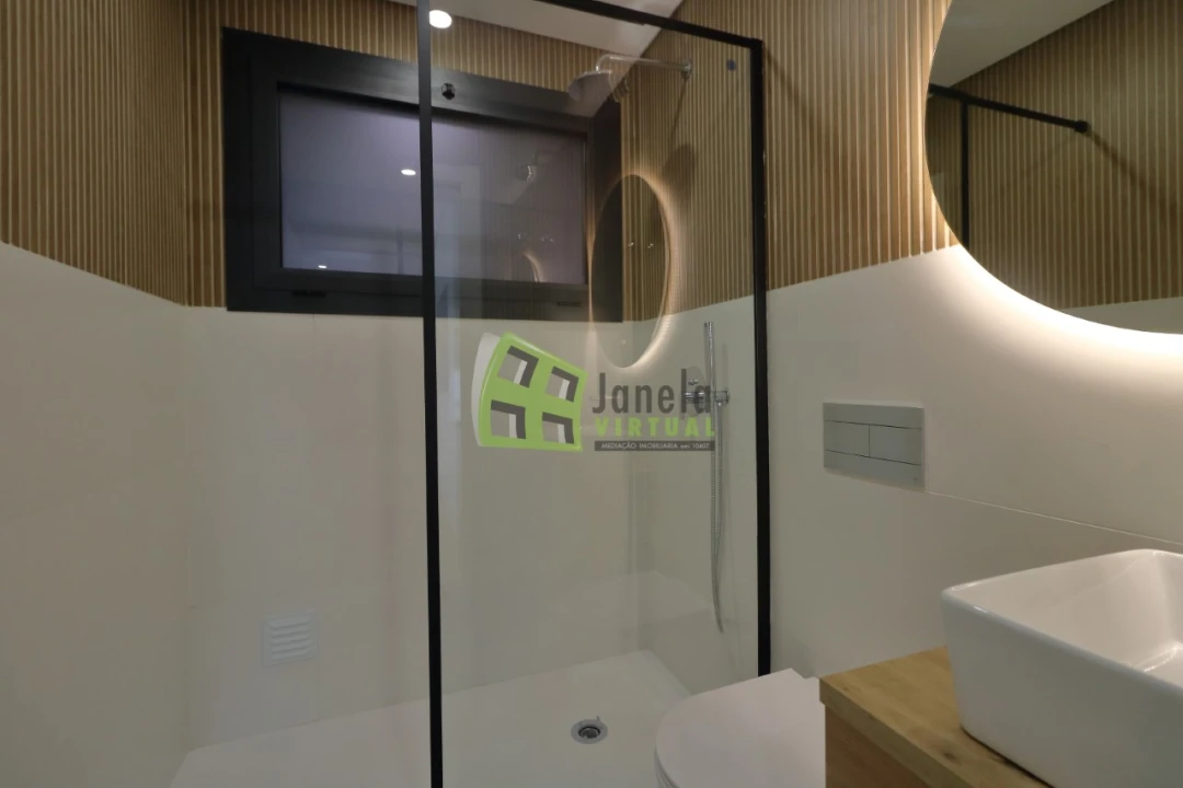 Moradia T5 para Venda em Quinta do Anjo Foto 29