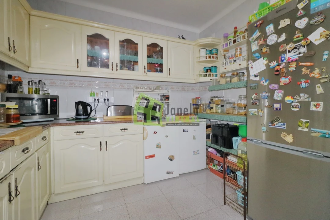 Moradia T4 para Venda em Samora Correia Foto 3