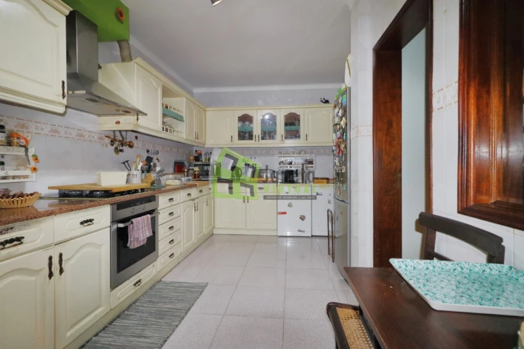 Moradia T4 para Venda em Samora Correia Foto 4