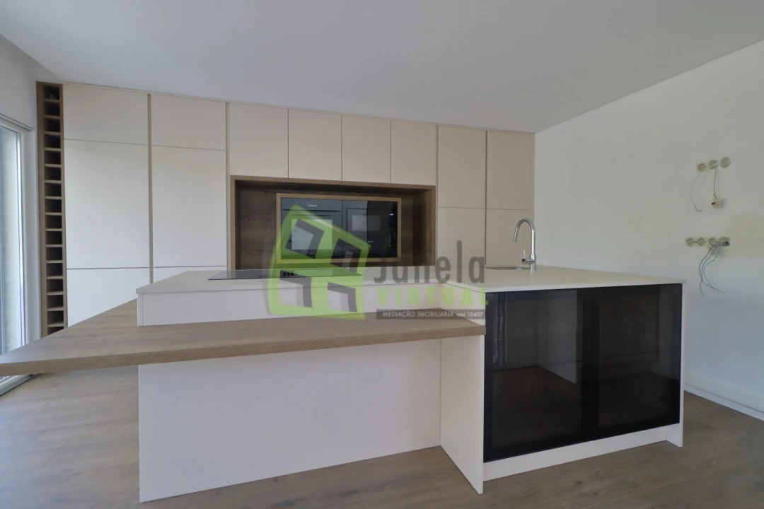 Moradia T3 para Venda em Charneca de Caparica e Sobreda Foto 2