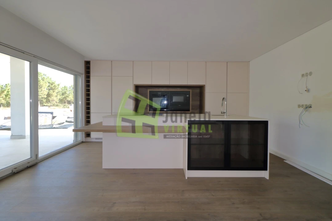 Moradia T3 para Venda em Charneca de Caparica e Sobreda Foto 3