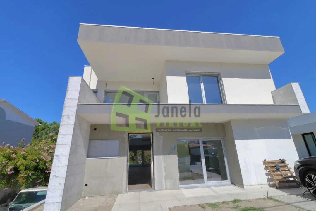 Moradia T3 para Venda em Charneca de Caparica e Sobreda Foto 33