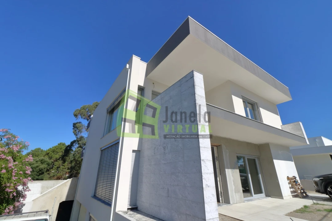 Moradia T3 para Venda em Charneca de Caparica e Sobreda Foto 34