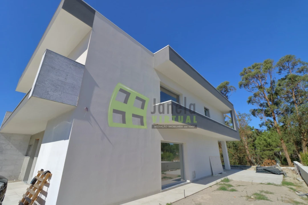 Moradia T3 para Venda em Charneca de Caparica e Sobreda Foto 35