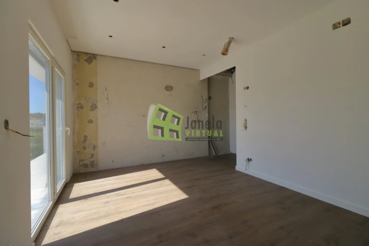 Moradia T3 para Venda em Charneca de Caparica e Sobreda Foto 18