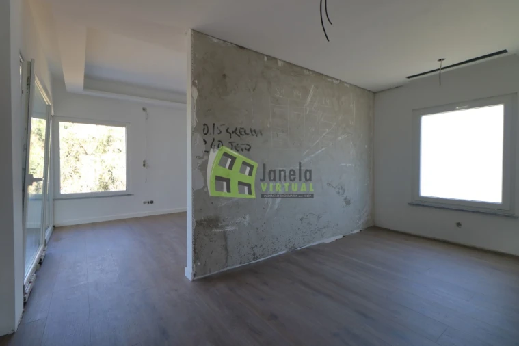 Moradia T3 para Venda em Charneca de Caparica e Sobreda Foto 23