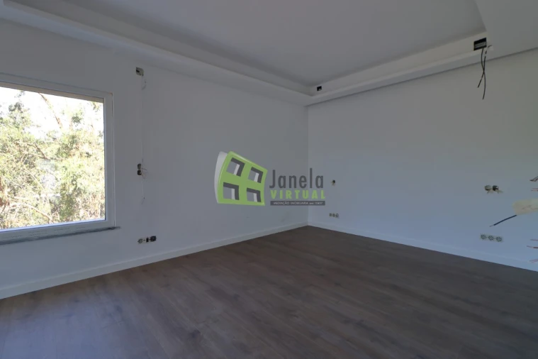 Moradia T3 para Venda em Charneca de Caparica e Sobreda Foto 24