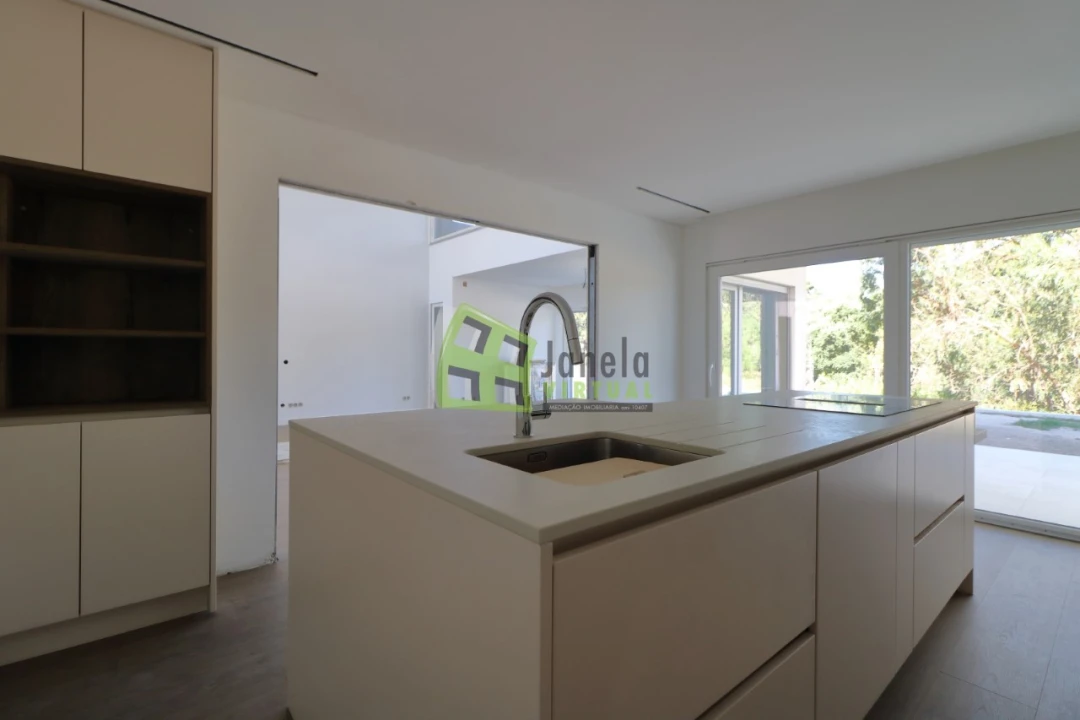 Moradia T3 para Venda em Charneca de Caparica e Sobreda Foto 4