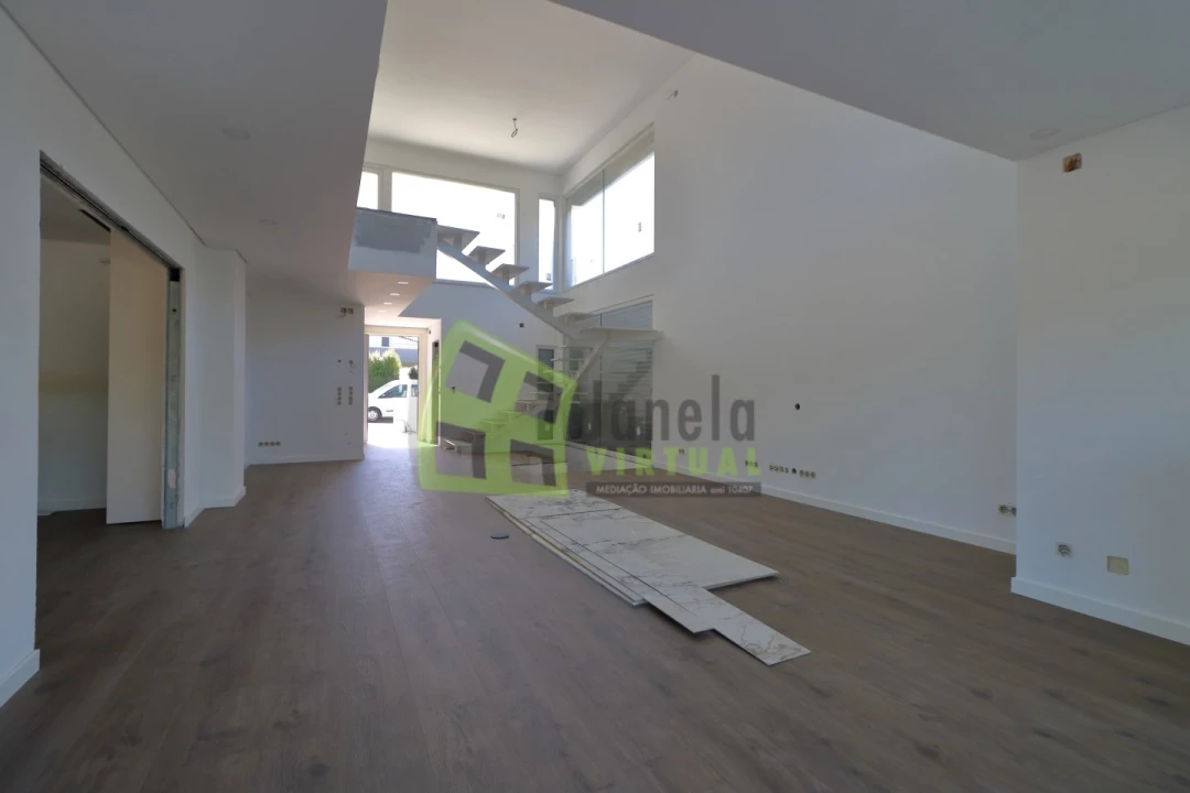 Moradia T3 para Venda em Charneca de Caparica e Sobreda Foto 9