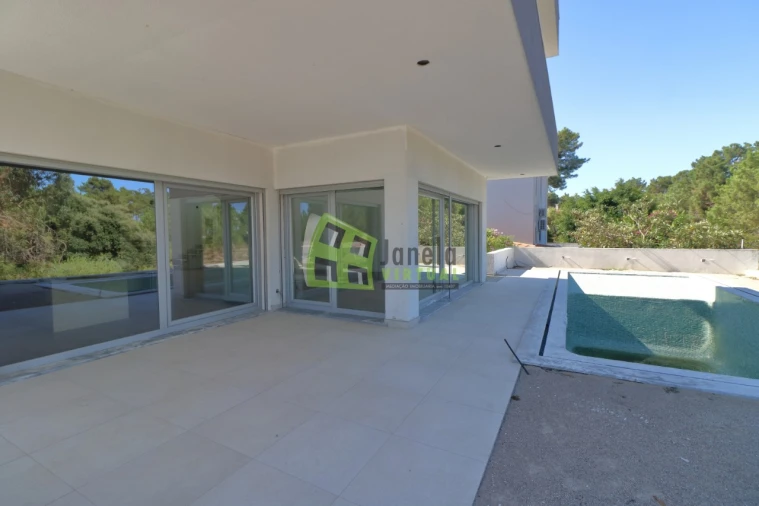 Moradia T3 para Venda em Charneca de Caparica e Sobreda Foto 42