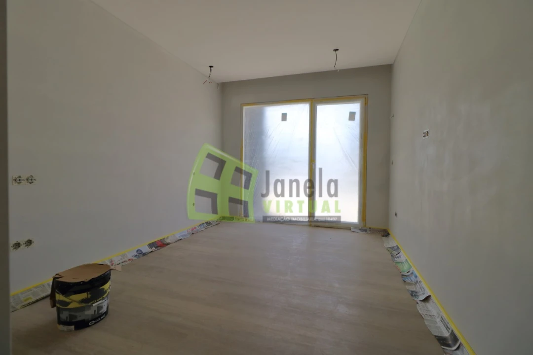 Moradia T4 para Venda em Quinta do Anjo Foto 12