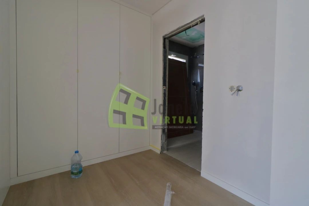 Moradia T4 para Venda em Quinta do Anjo Foto 20