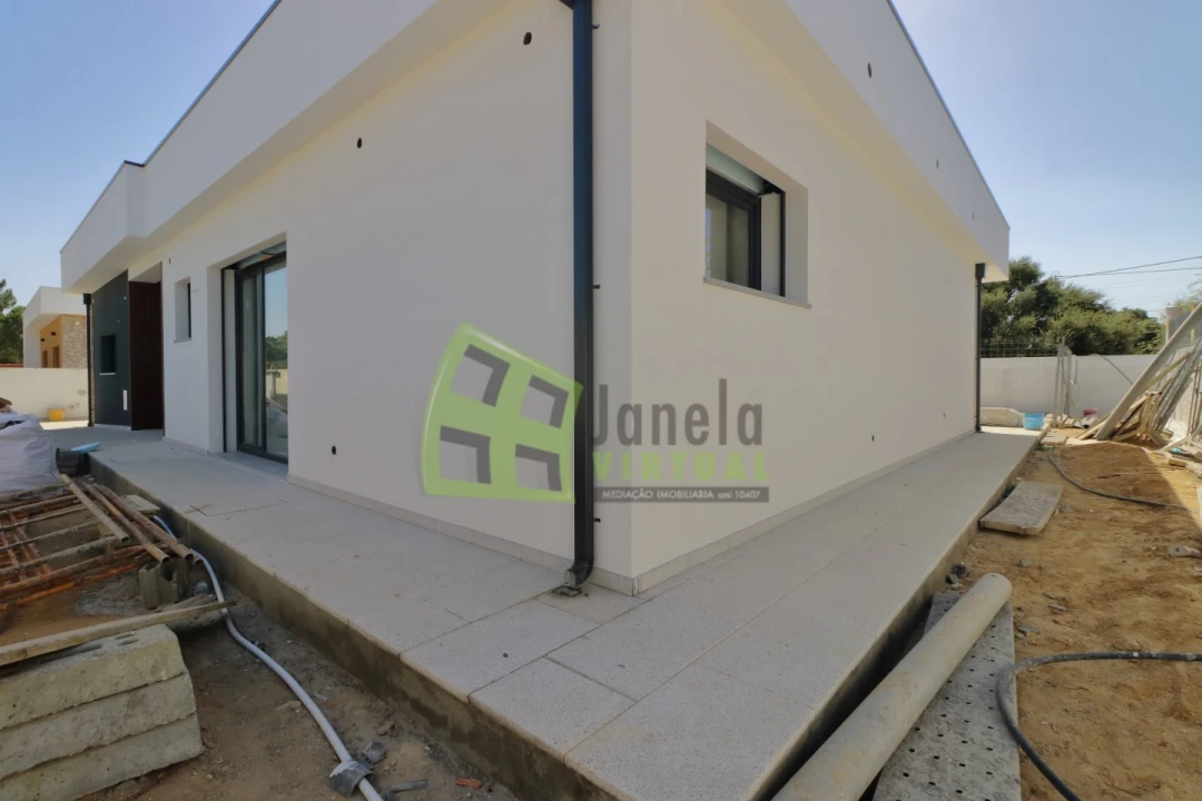 Moradia T4 para Venda em Quinta do Anjo Foto 32