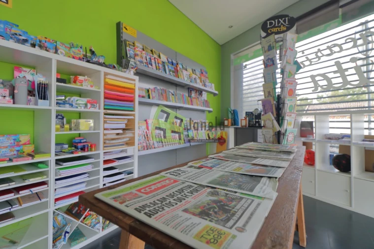 Loja para Venda em Seixal, Arrentela e Aldeia de Paio Pires Foto 1