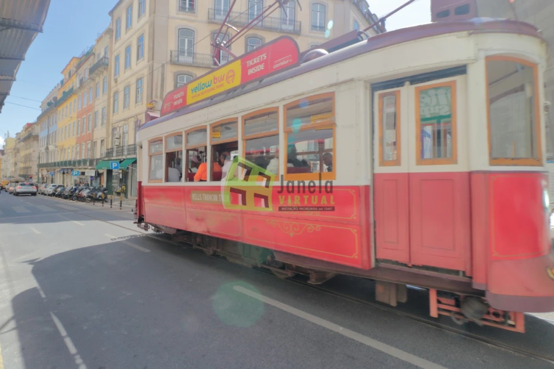 Prédio para Venda em Santa Maria Maior Foto 9