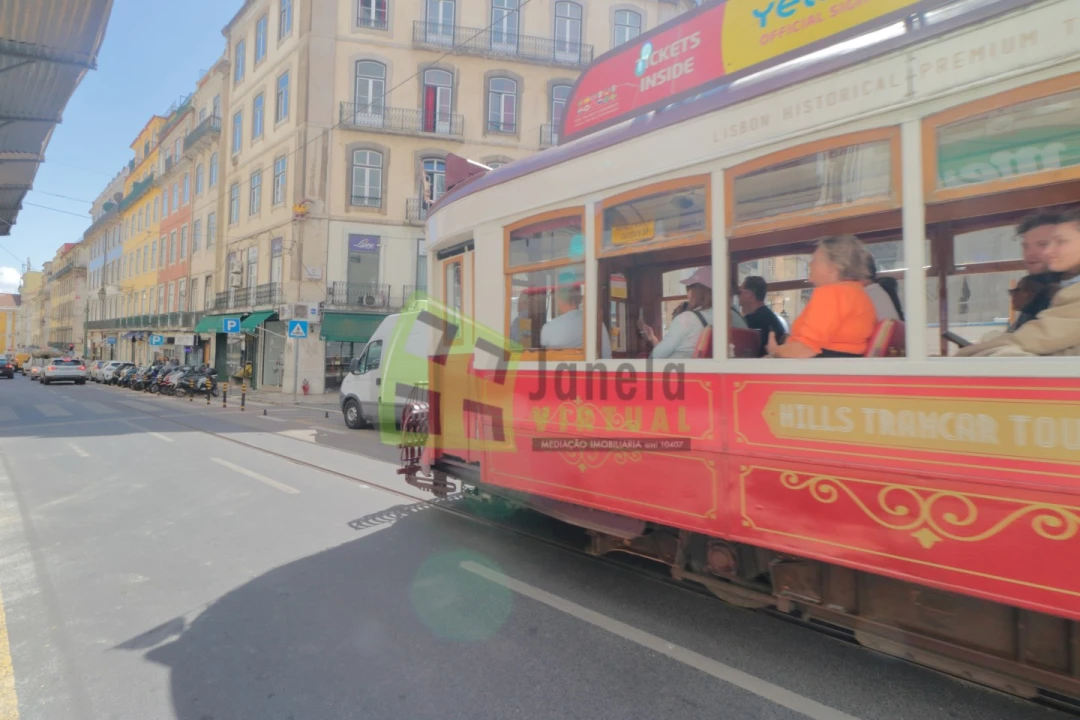 Prédio para Venda em Santa Maria Maior Foto 8