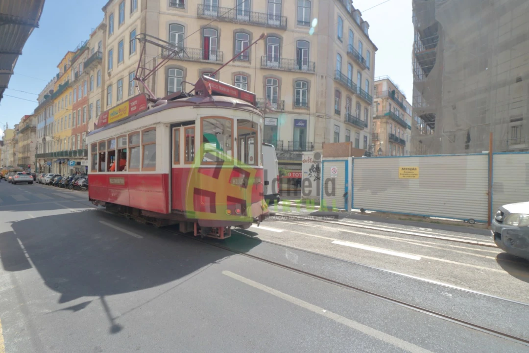 Prédio para Venda em Santa Maria Maior Foto 11