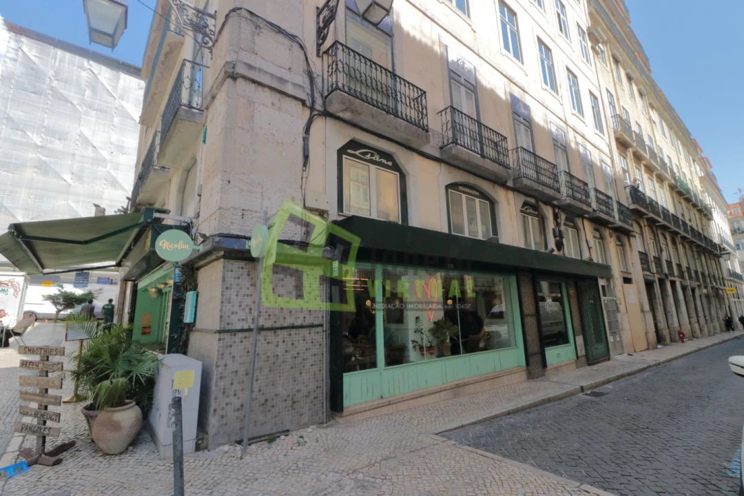 Prédio para Venda em Santa Maria Maior Foto 13