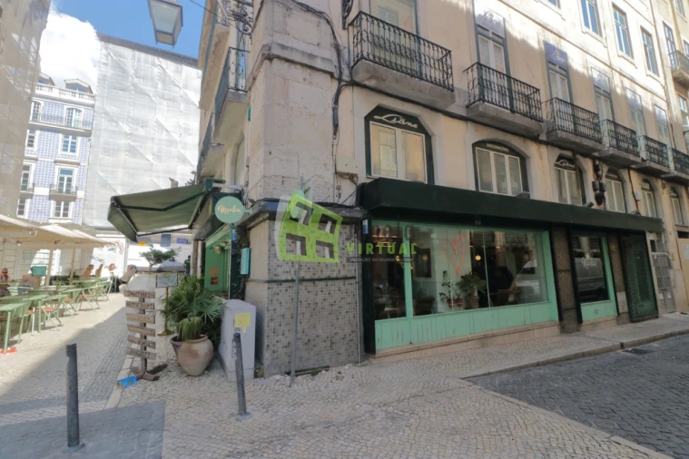 Prédio para Venda em Santa Maria Maior Foto 13