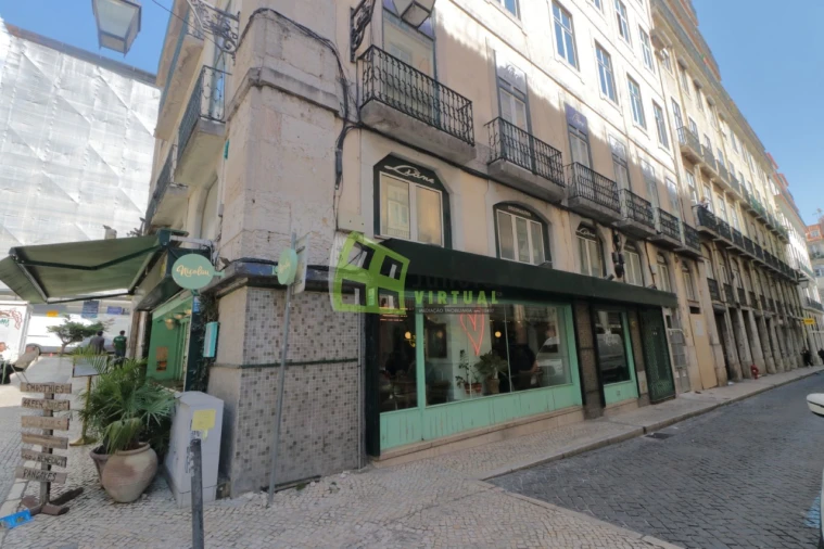 Prédio para Venda em Santa Maria Maior Foto 14