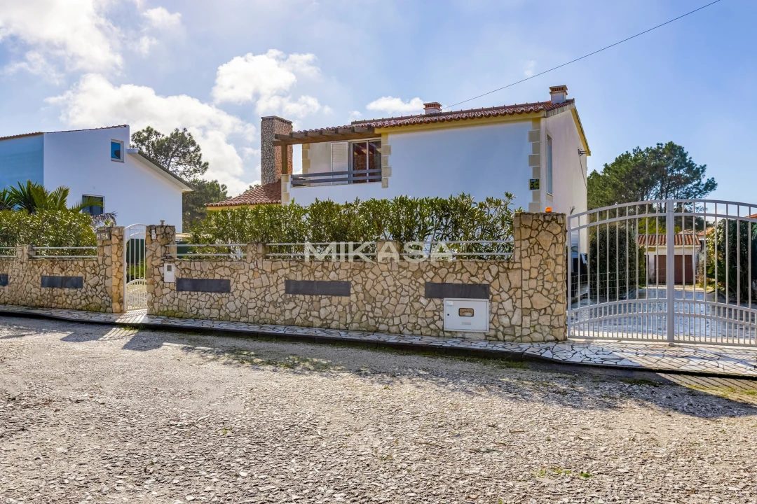 Moradia T4 para Venda em Aljezur Foto 4