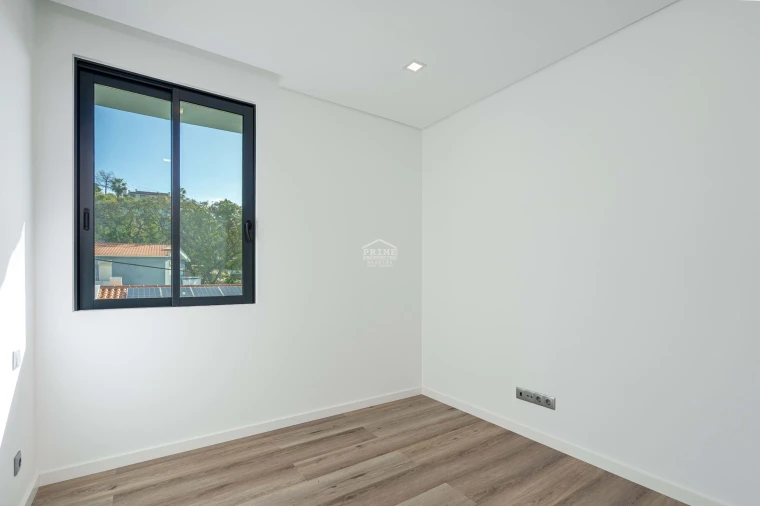 Moradia T3 para Venda em Funchal (Santa Luzia) Foto 17